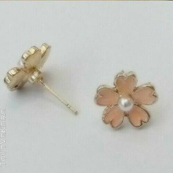 Boucles d&#39;oreilles style petites fleurs - ✿