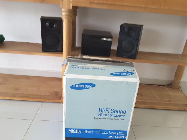 Mini chaine hifi samsung occasion, trois-rivières (97114)