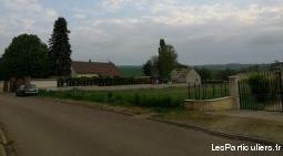 terrain constructible dans village (yonne)