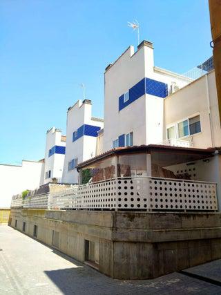 casa adosada en venta en san mateo de gallego