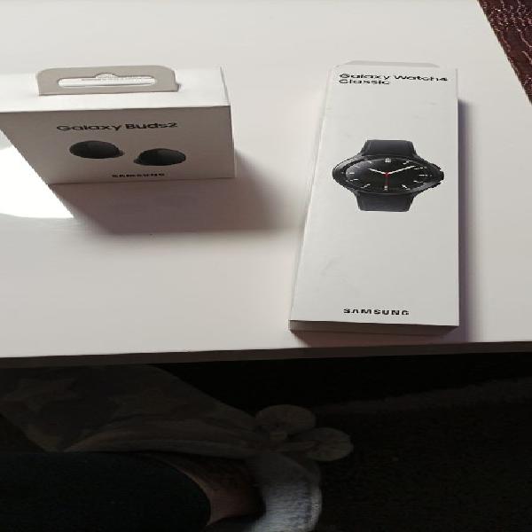 montre connectée galaxy watch 4 + écouteurs galaxy buds 2