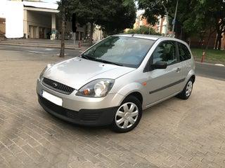 Ford fiesta 1.3 distintivo c