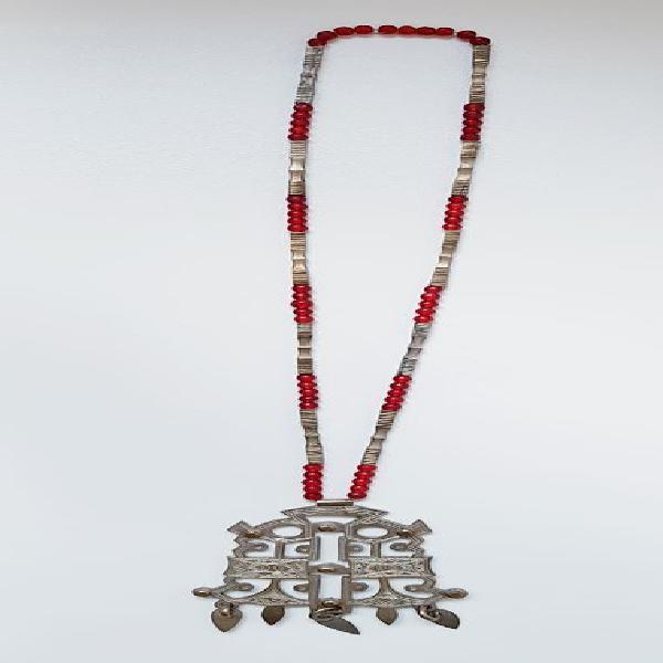 collier en argent neuf/revente, marignane (13700)