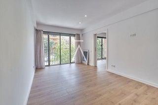 Piso en venta en sant antoni en barcelona