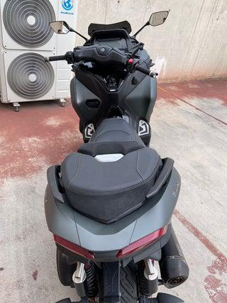 Yamaha tricity 300