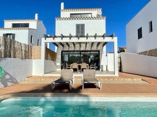 chalet en alquiler en cala blanca en ciutadella de menorca