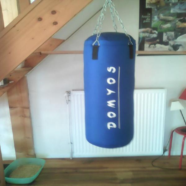 Sac de frappe,arts martiaux,boxe neuf, la rochette (05000)