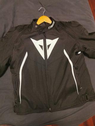 Chaqueta dainese avro d2 tex