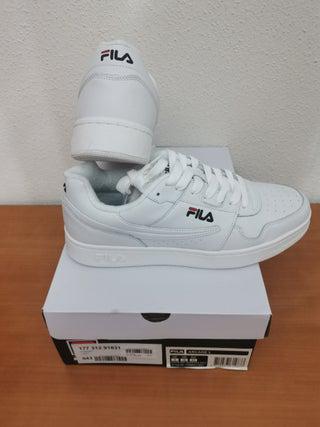 Zapatillas fila sin estrenar