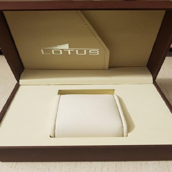 estuche lotus