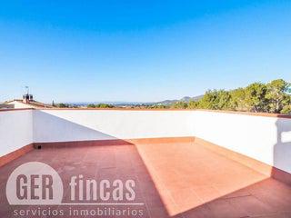 Casa adosada en venta en viladecavalls