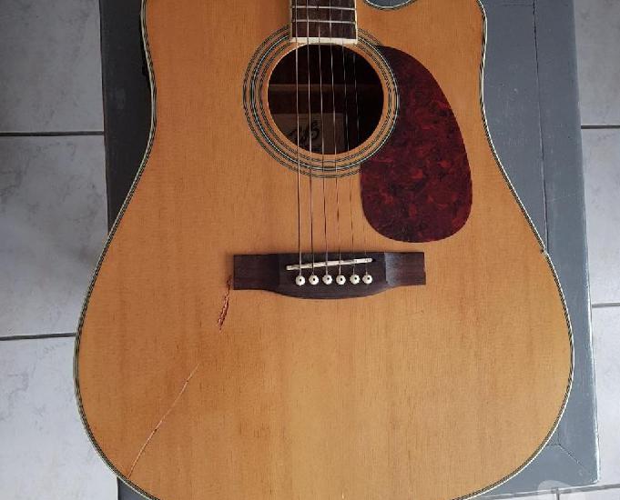 Guitare folk electro acoustique