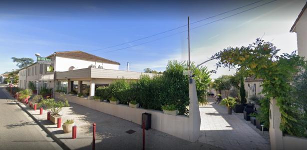 Commerce vendre auch 1500 m2 gers Commerce vendre auch 1500 m2 gers